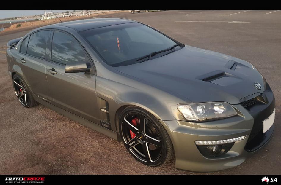 HOLDEN-COMMODORE-FRCS-MATTE-BLACK-MILLED-ACCENTS